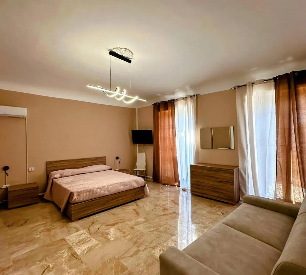 Centro Storico Stazione Aeroporto Wi-Fi&Selfcheck-In Apartment Palermo Italy