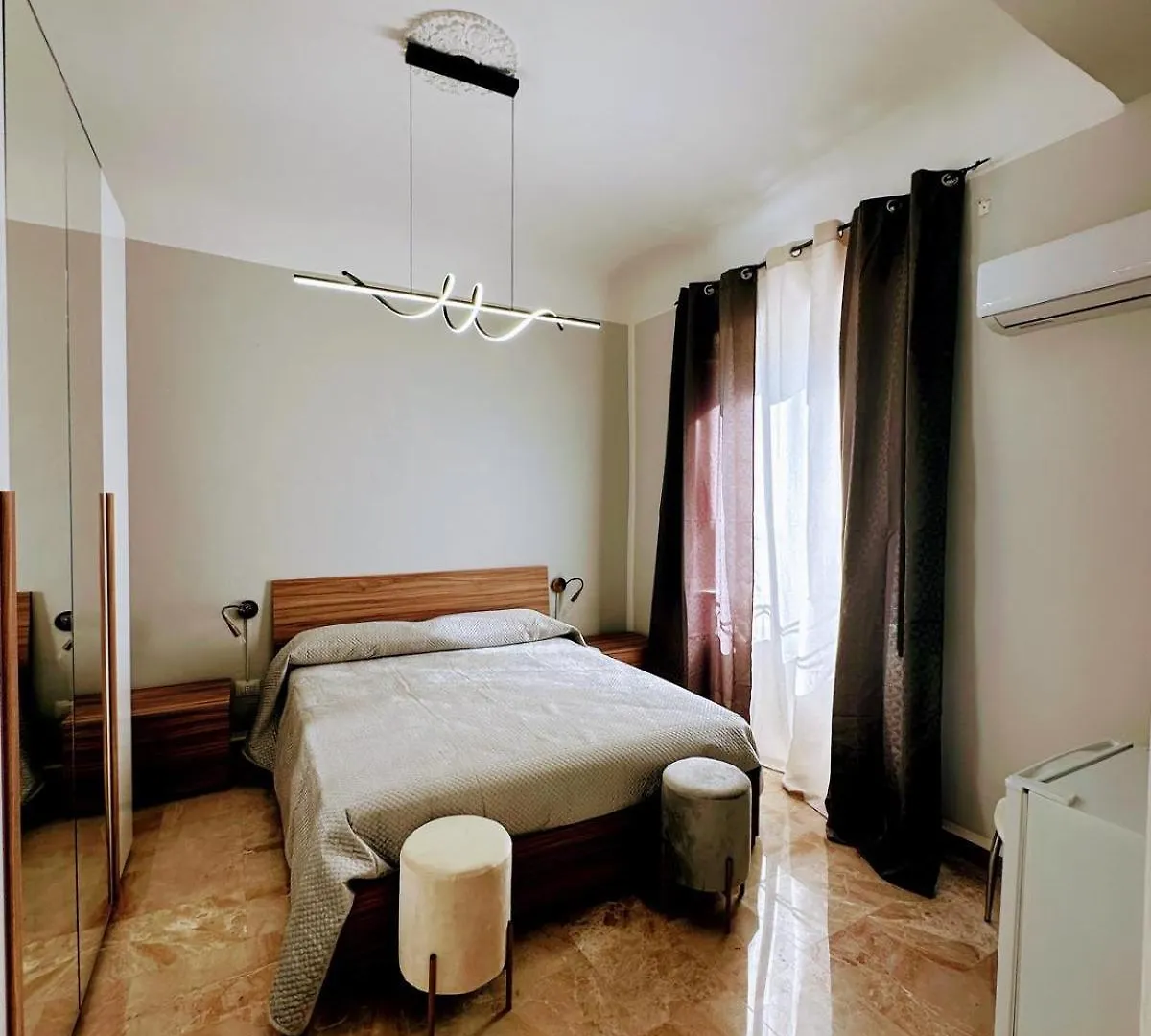 Centro Storico Stazione Aeroporto Wi-Fi&Selfcheck-In Apartment Palermo Italy