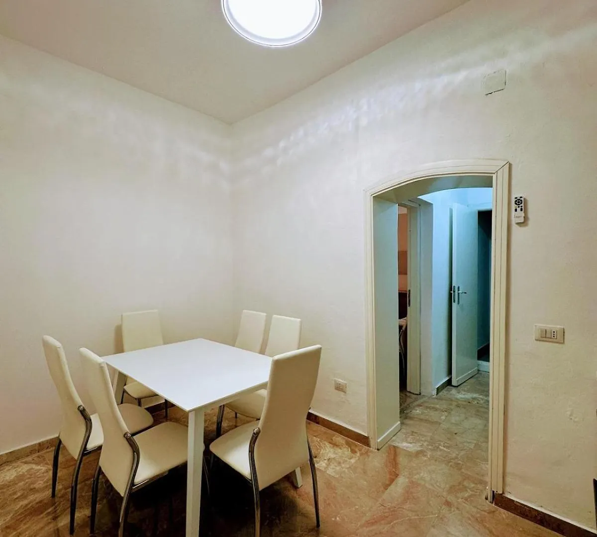 Centro Storico Stazione Aeroporto Wi-Fi&Selfcheck-In Apartment Palermo Italy